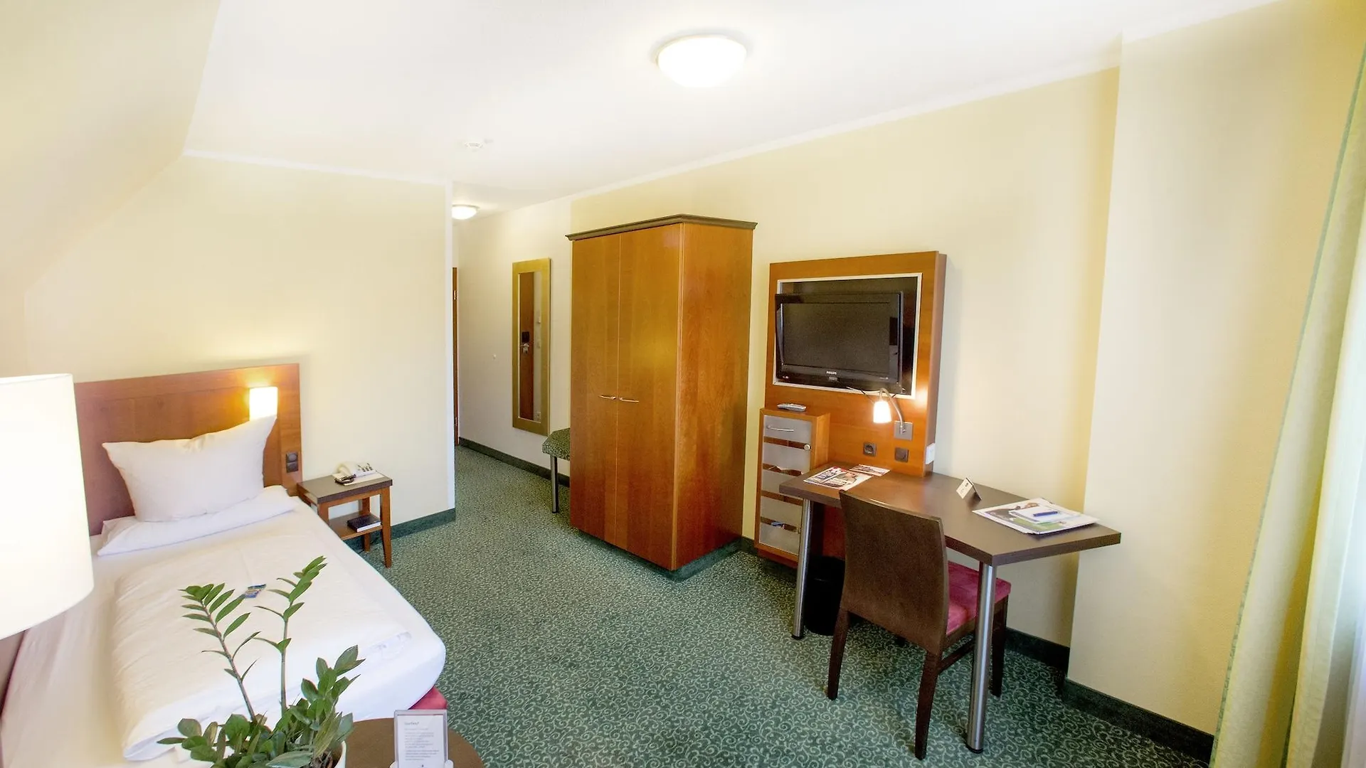 Hotel Weisses Lamm Файтсхёххайм