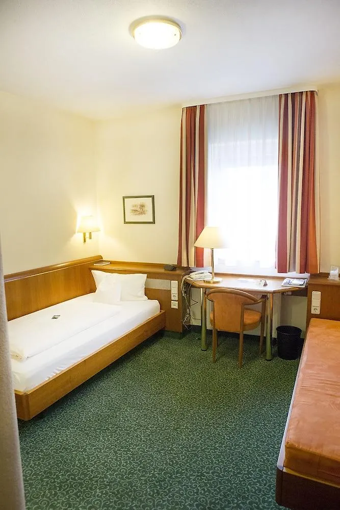 Hotel Weisses Lamm Файтсхёххайм Германия