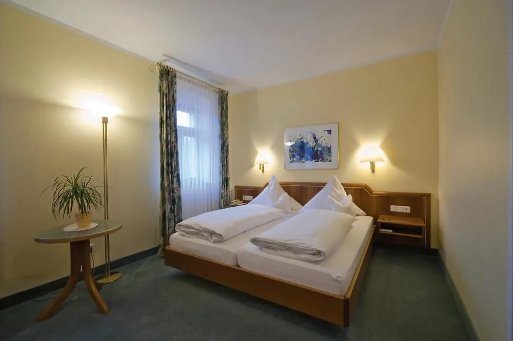 Hotel Weisses Lamm Файтсхёххайм